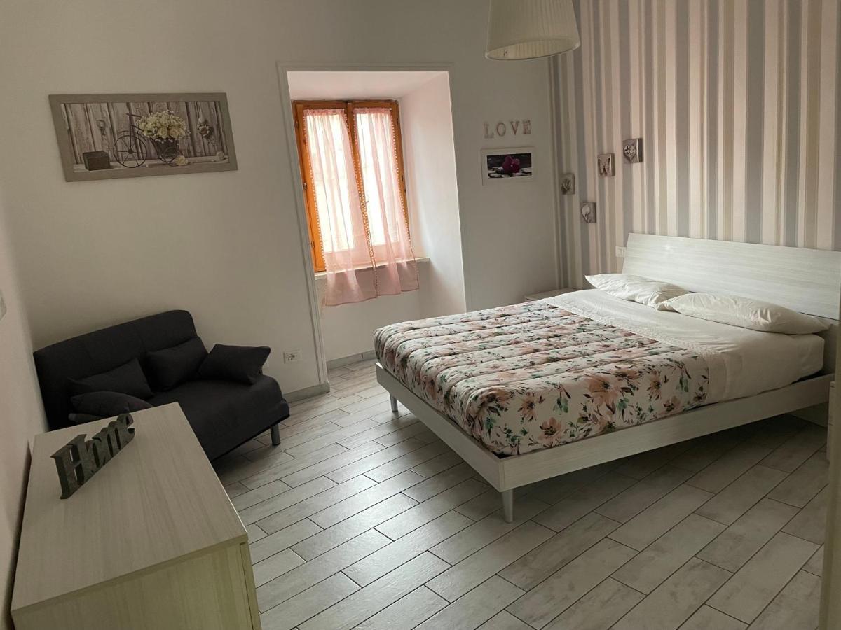 Vivere Il Borgo Sul Lago Genzano di Roma Bagian luar foto